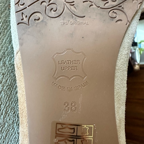 Bob Baker designer size 38 or 8 tan leather flats. - Picture 6 of 9